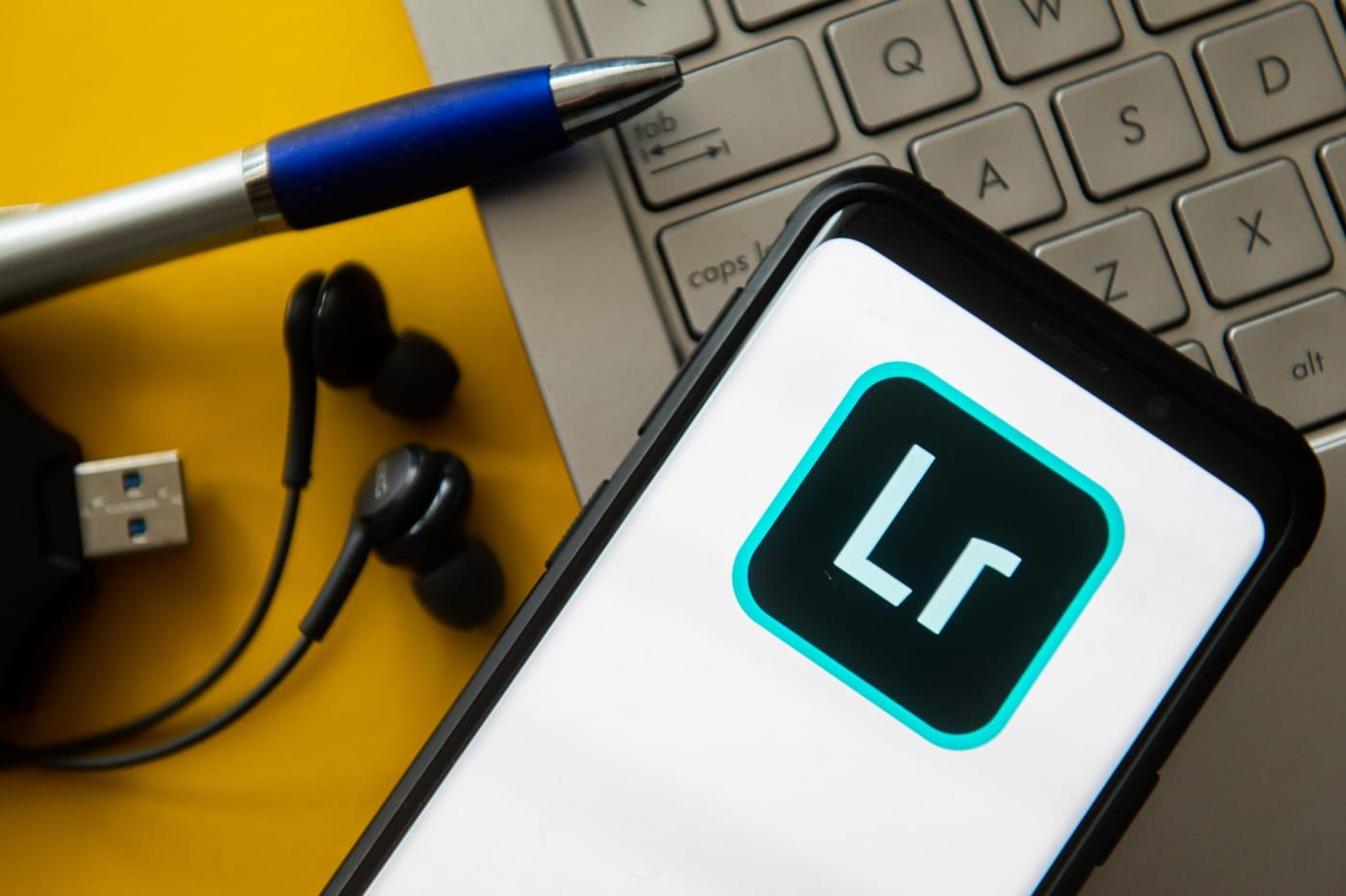 O poder surpreendente do novo Removedor de IA do Lightroom em 2024. 1 O poder surpreendente do novo Removedor de IA do Lightroom em 2024.