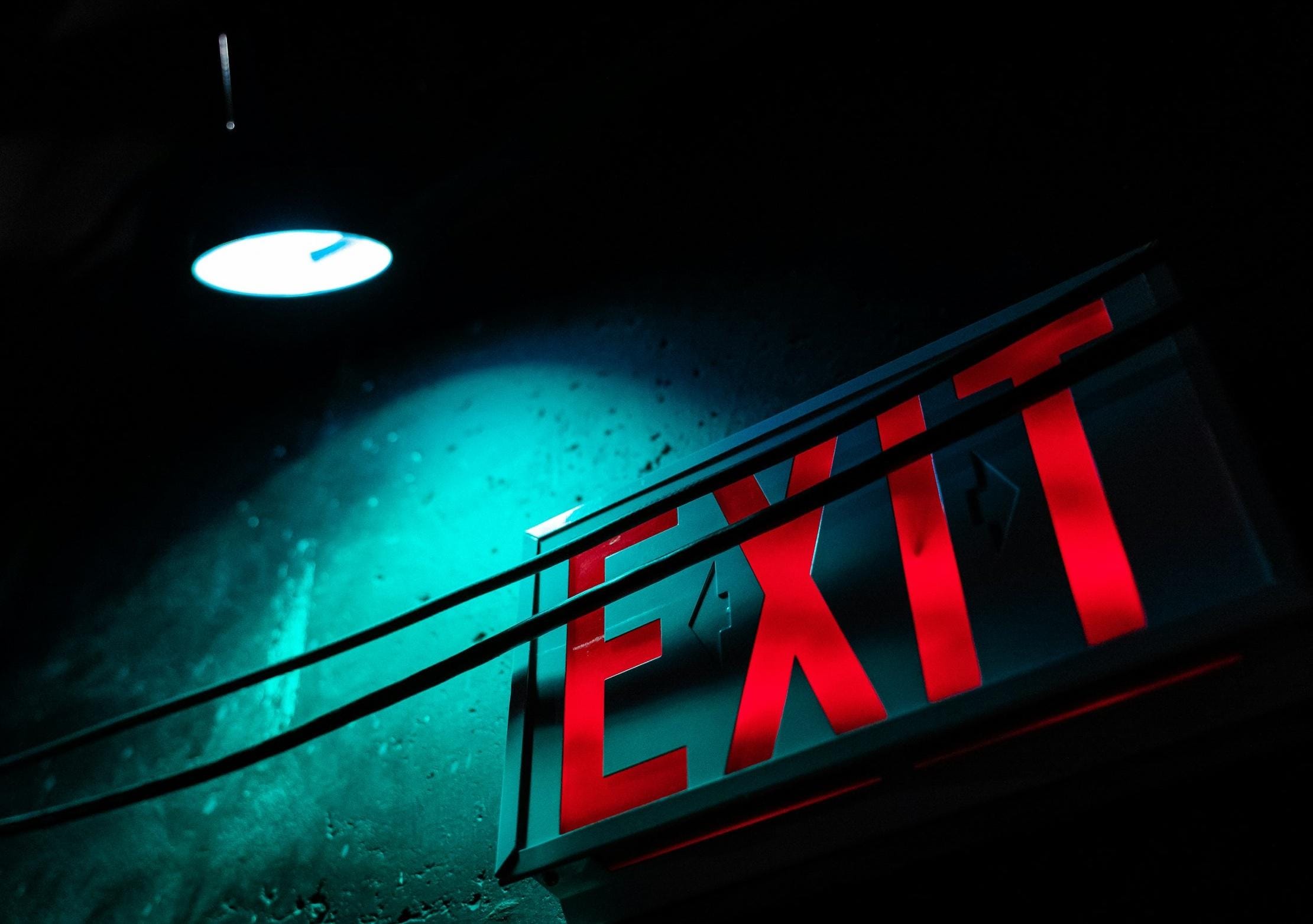 Êxodo da Liderança da OpenAI Revela 3 Surpreendentes Transformações. Êxodo da Liderança da OpenAI Revela 3 Surpreendentes Transformações.